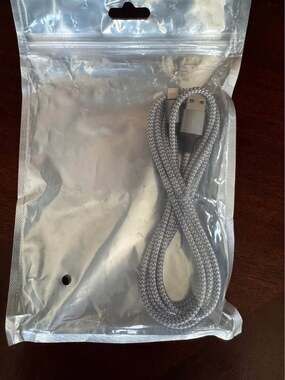 Lightning to USB Cable 6’ NEW